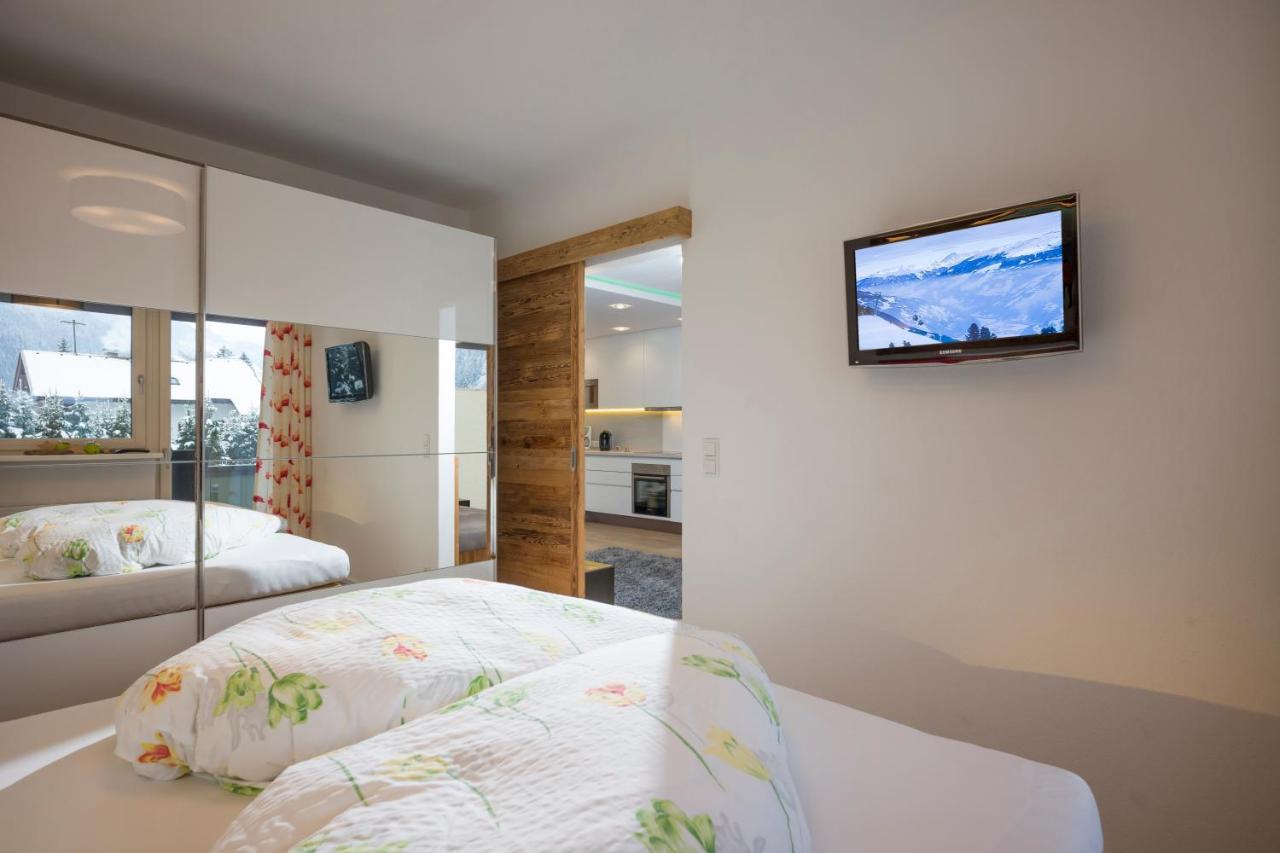 Royal Waldfeld Daire Mayrhofen Dış mekan fotoğraf